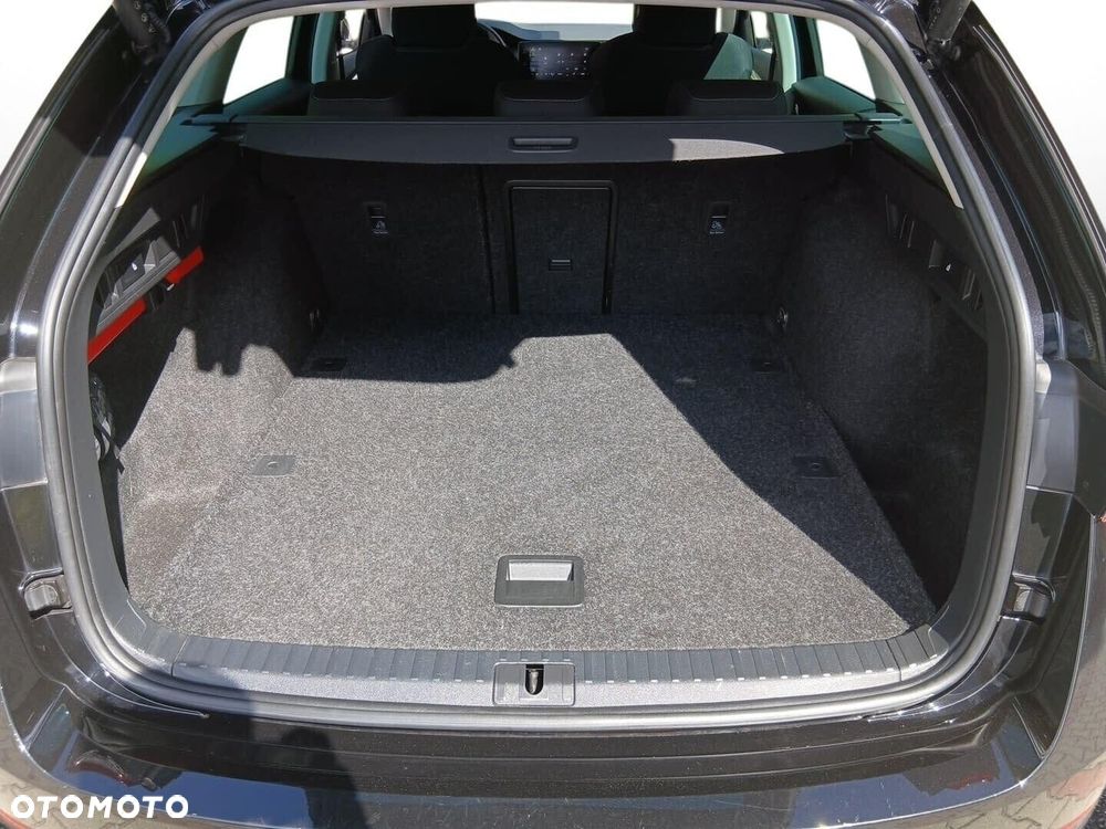 Skoda Octavia 1.5 TSI e-Tec Style DSG - 25