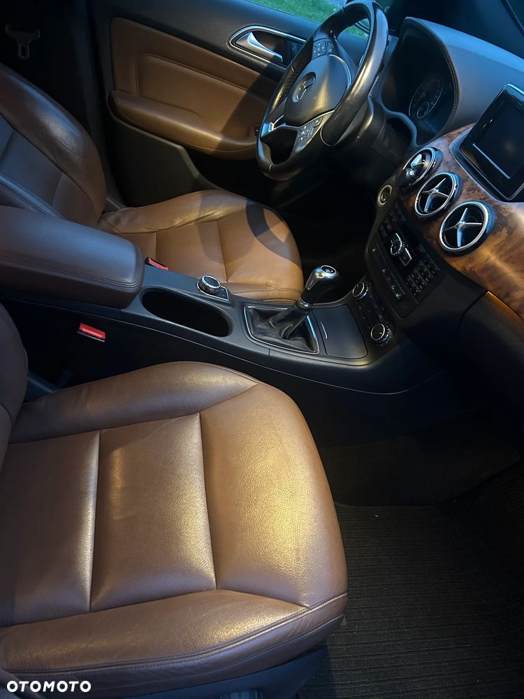 Mercedes-Benz Klasa B 180 CDI (BlueEFFICIENCY) - 8