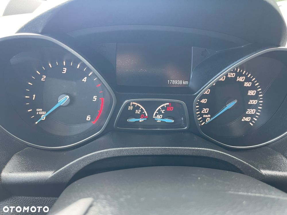 Ford Kuga 2.0 TDCi 4x4 Titanium - 16