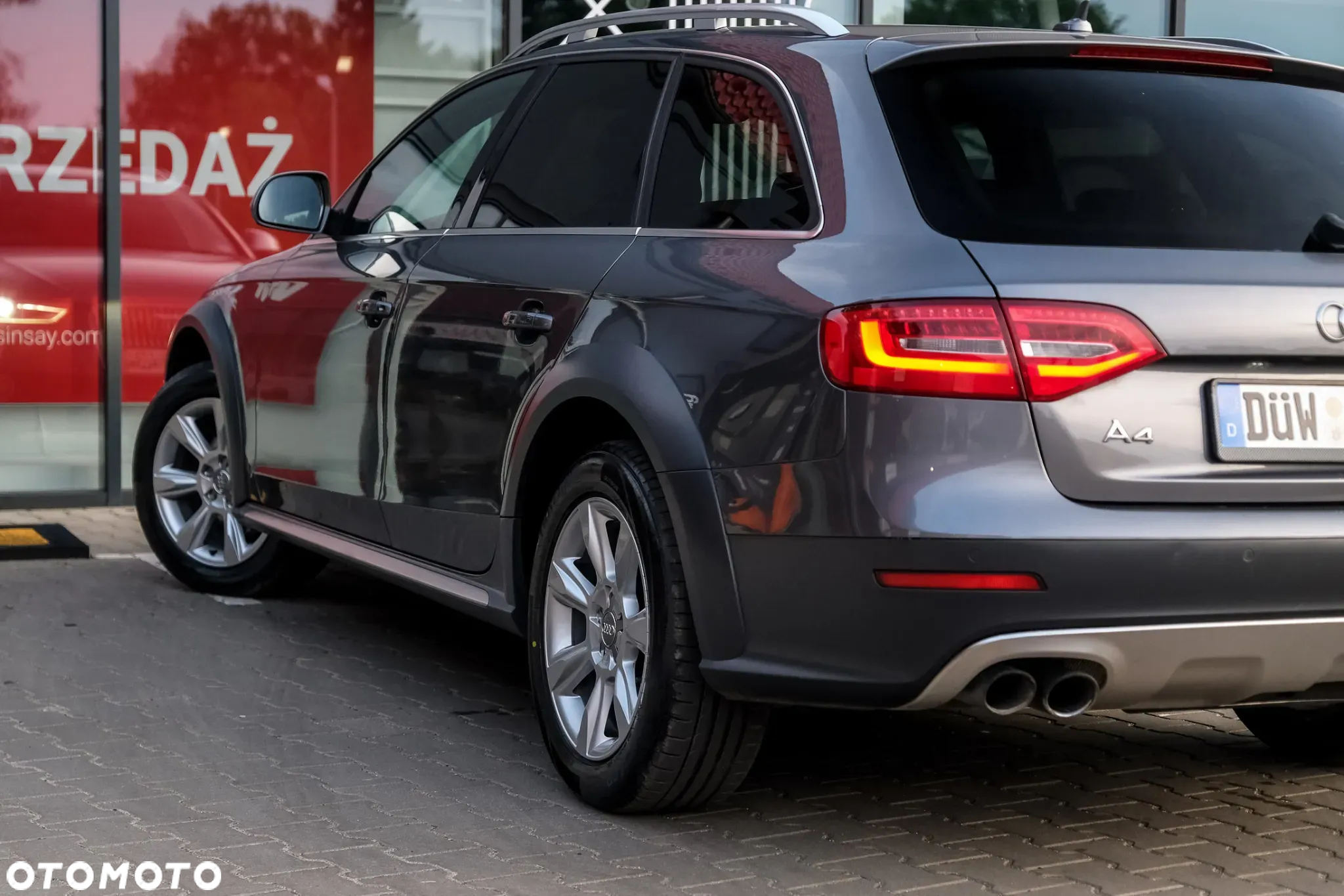 Audi A4 Allroad quattro 2.0 TDI DPF S tronic - 18