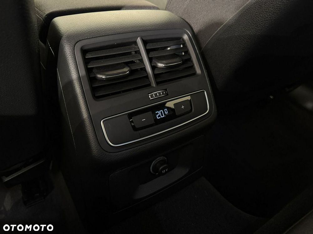 Audi A4 Limousine - 30