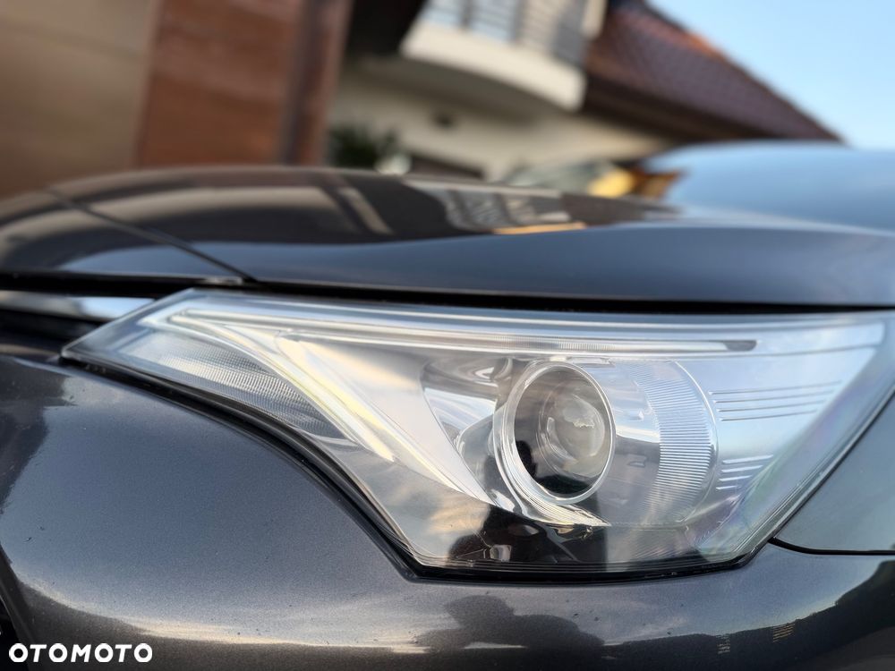 Toyota Avensis 2.0 Prestige MS - 31