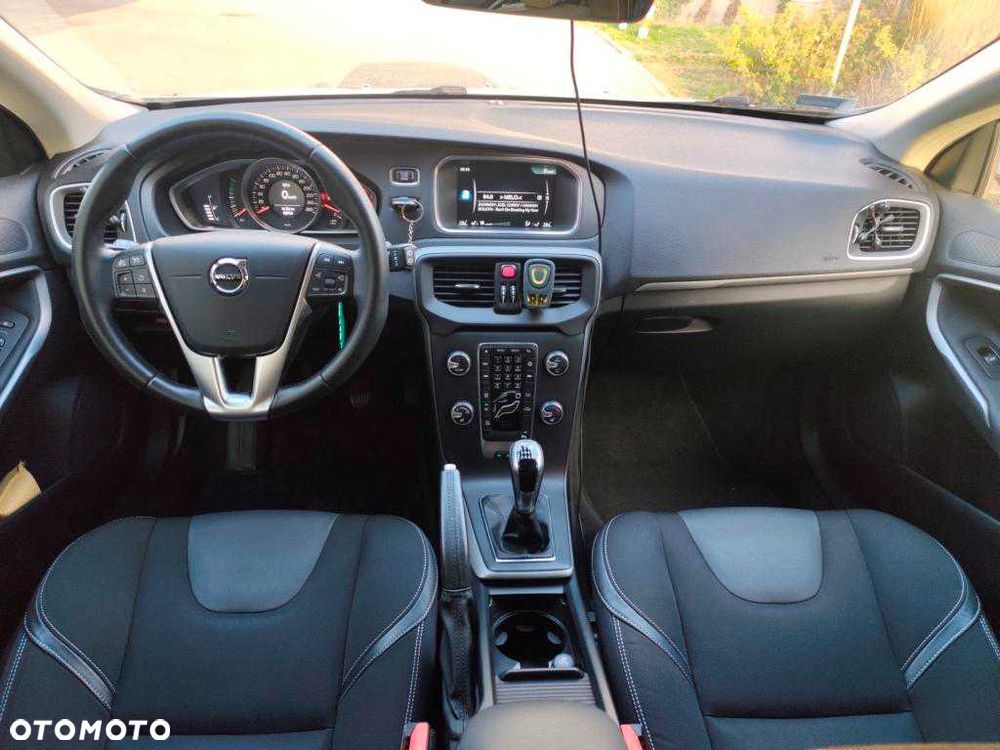 Volvo V40 - 6
