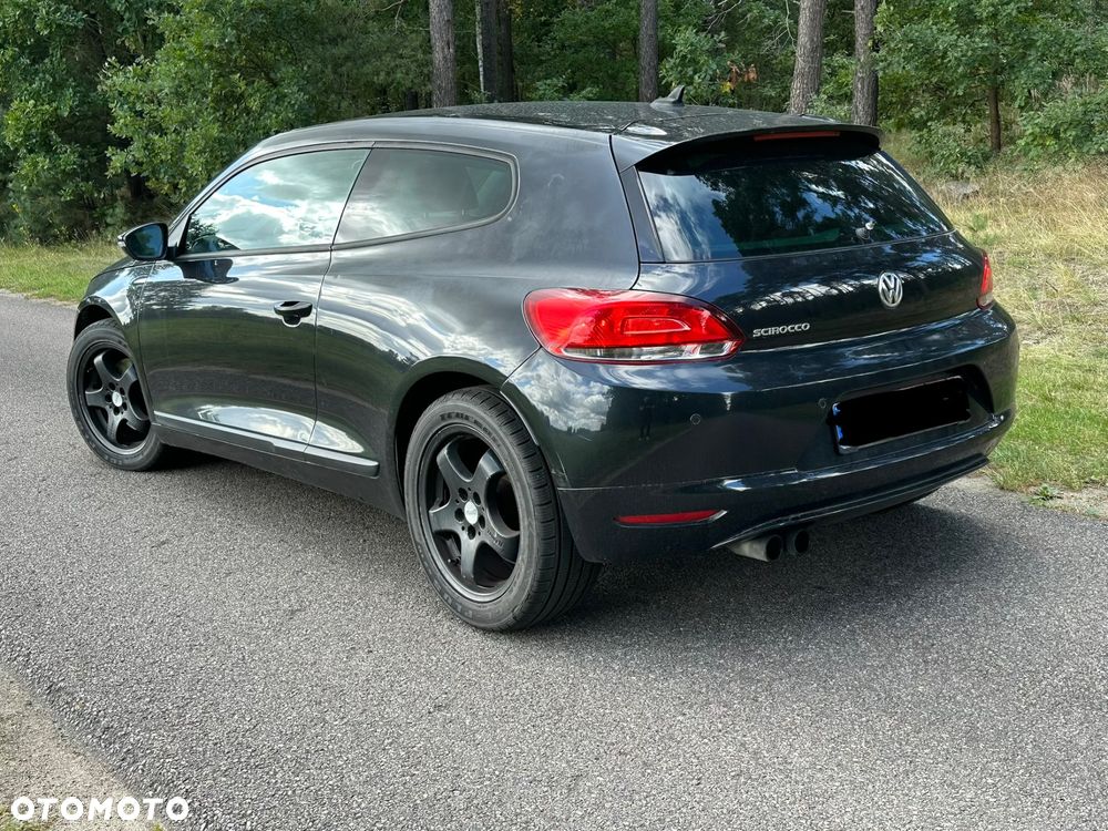 Volkswagen Golf - 6