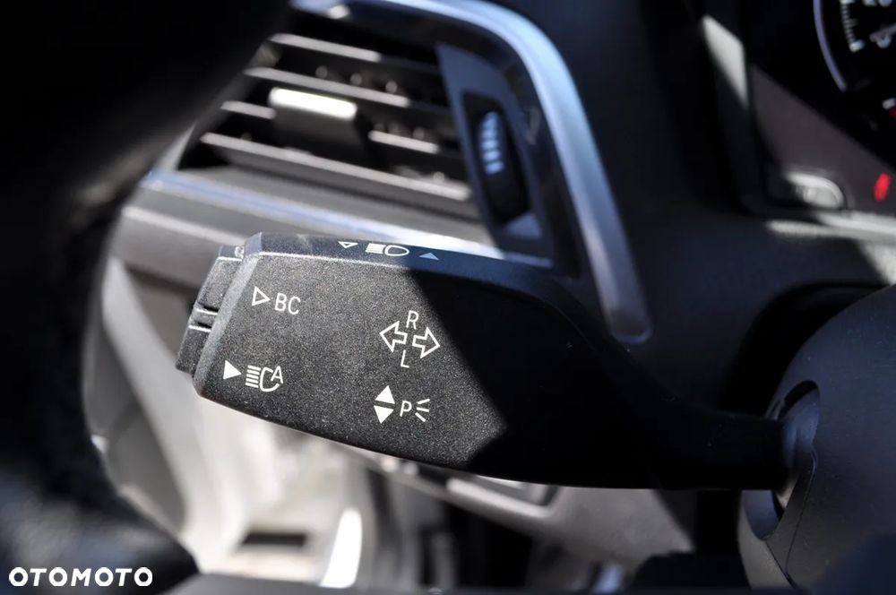 BMW Seria 1 - 25