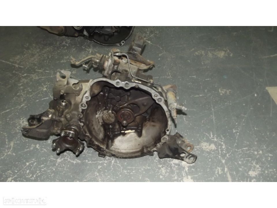 Toyota corolla DX caixa de velocidades - 2