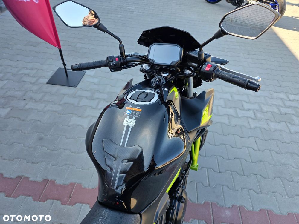 Kawasaki Z 650 - 12