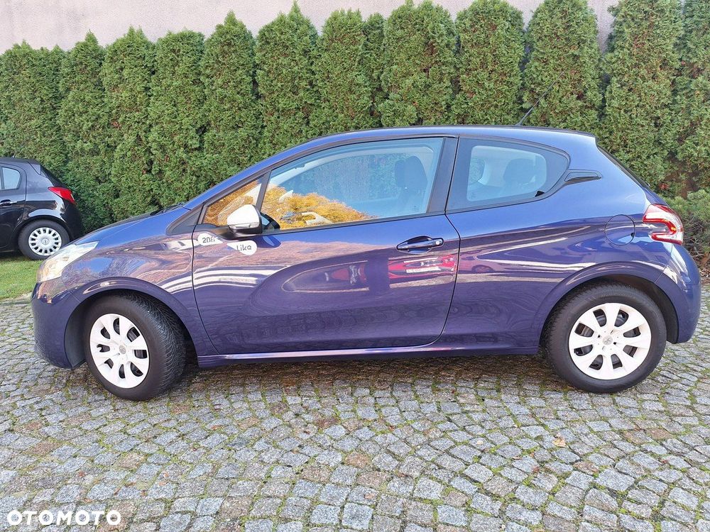 Peugeot 208 - 6