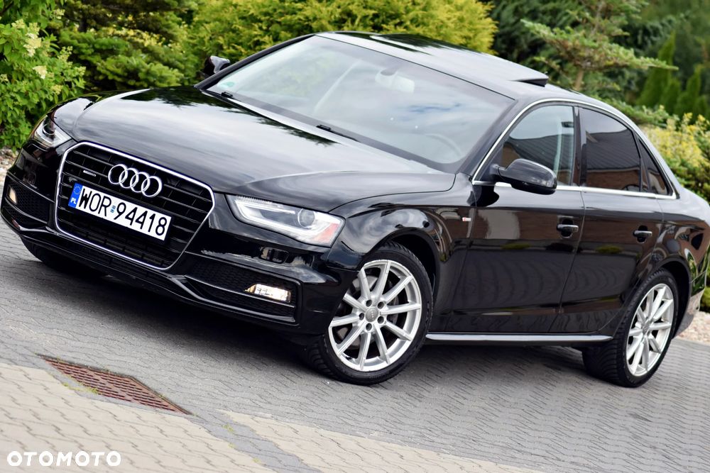 Audi A4 Limousine 2.0 TFSI quattro S tronic S line Sportpaket - 4