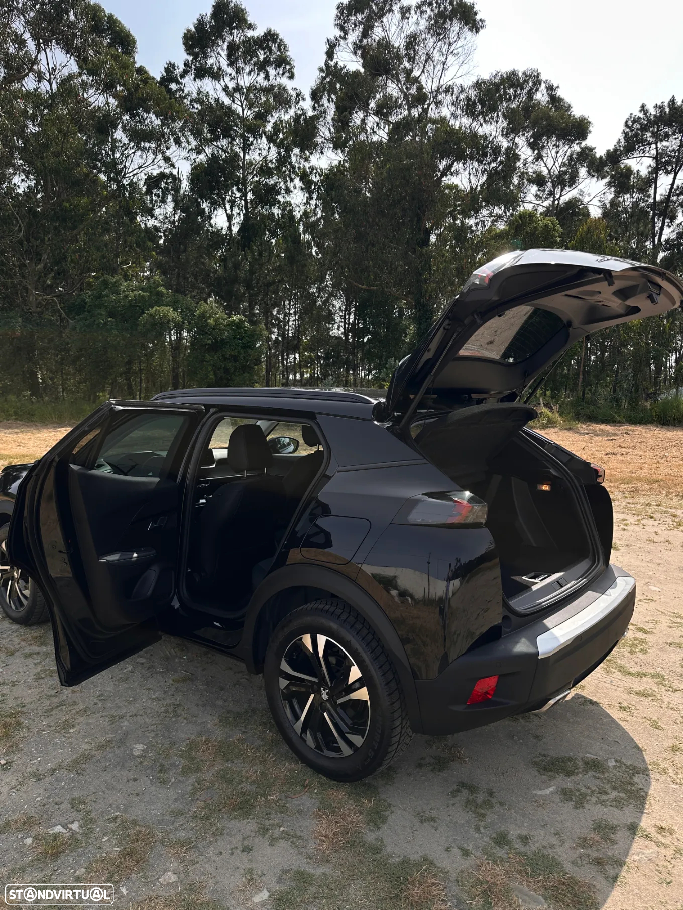 Peugeot 2008 1.2 PureTech Allure - 11
