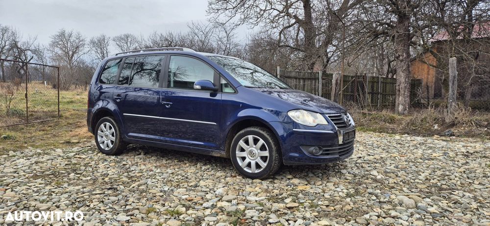 Volkswagen Touran 1.4 TSI Highline - 2