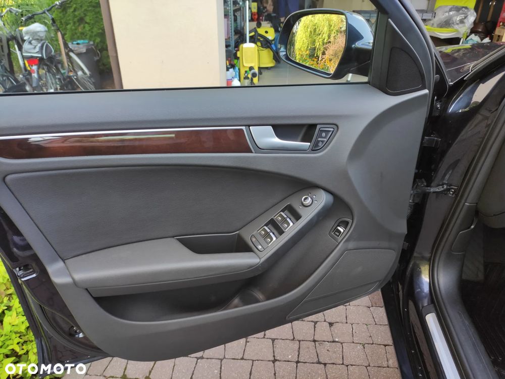Audi A4 Limousine 2.0 TFSI Limited Edition - 19