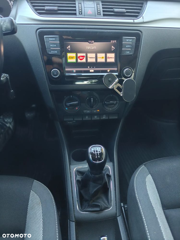 Skoda RAPID 1.0 TSI Active - 17