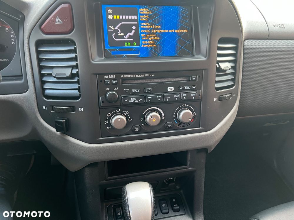 Mitsubishi Pajero 3.5 V6 GDI 7os (lea) - 14