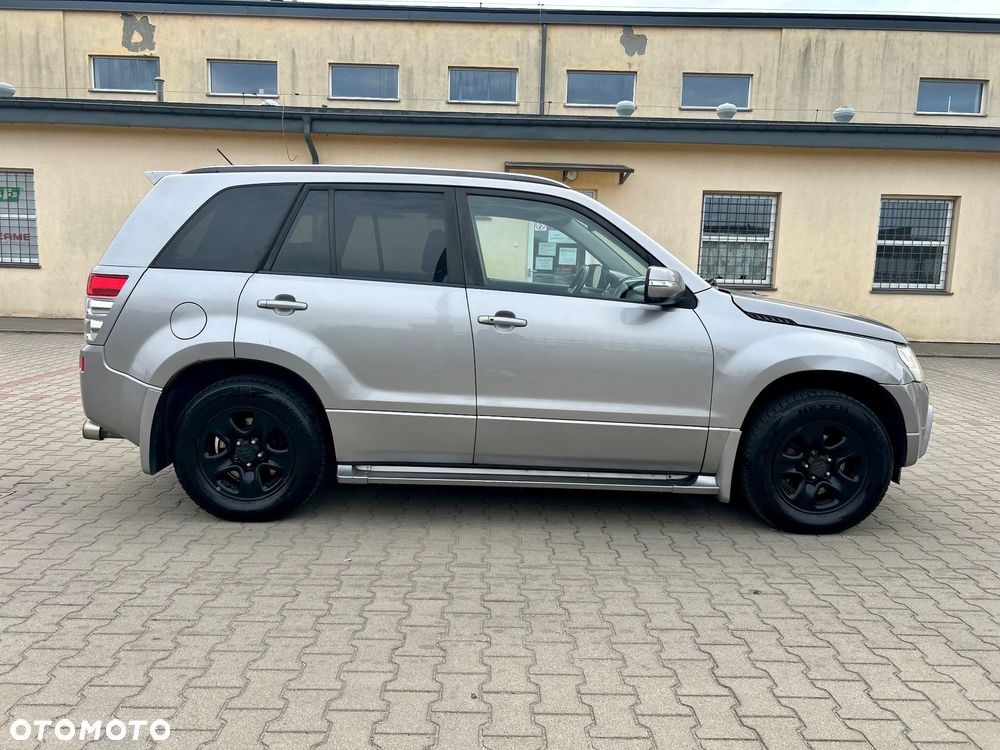 Suzuki Grand Vitara 3.2 V6 Elegance - 5