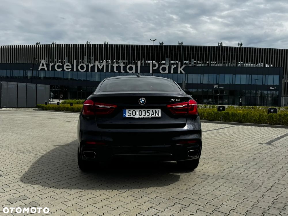BMW X6 xDrive50i - 4