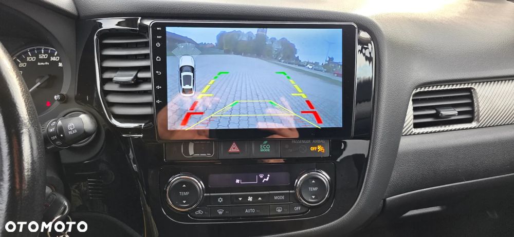 Mitsubishi Outlander 2.0 Instyle Navi 4WD CVT - 18