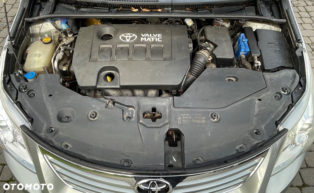 Toyota Avensis - 10