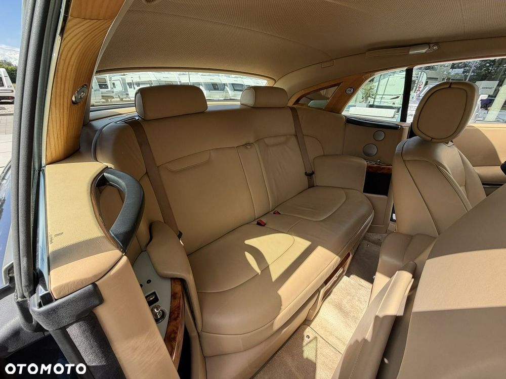 Rolls-Royce Phantom - 20