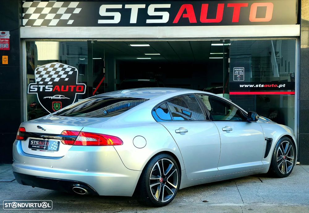 Jaguar XF 2.2 - 3