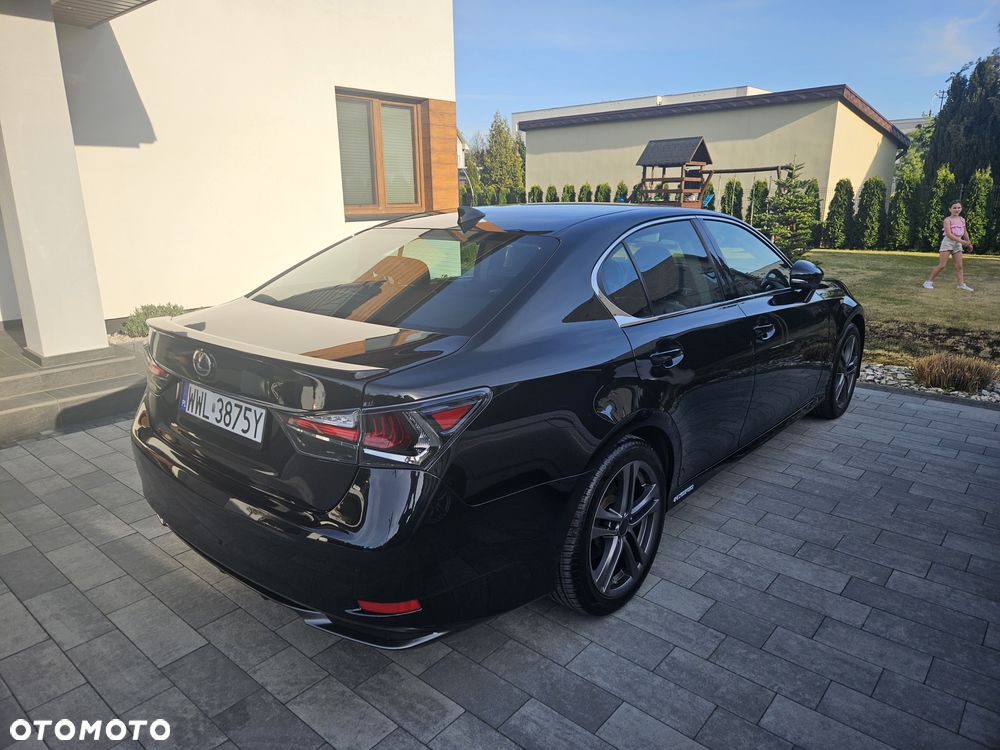 Lexus GS 300h - 4
