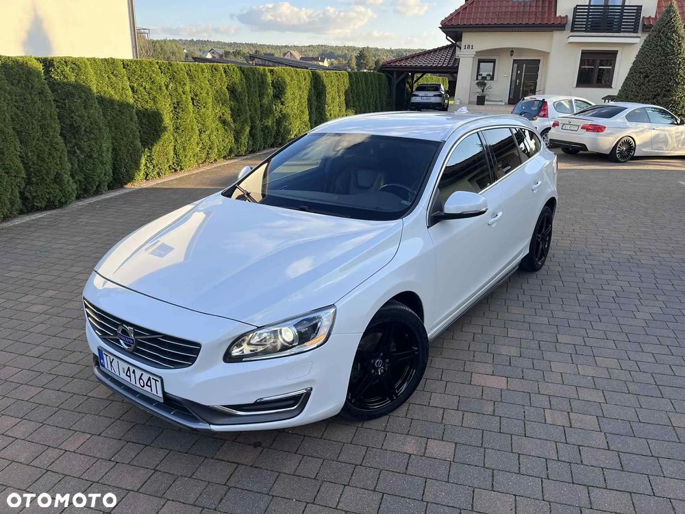 Volvo V60 D2 Geartronic Powershift Edition Pro - 25