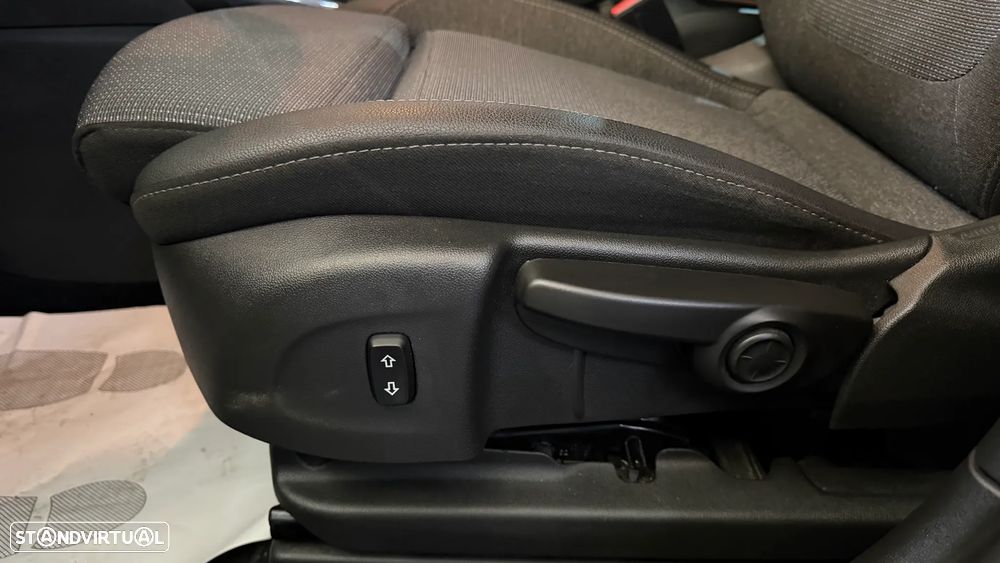 Opel Crossland 1.2 T Elegance - 10