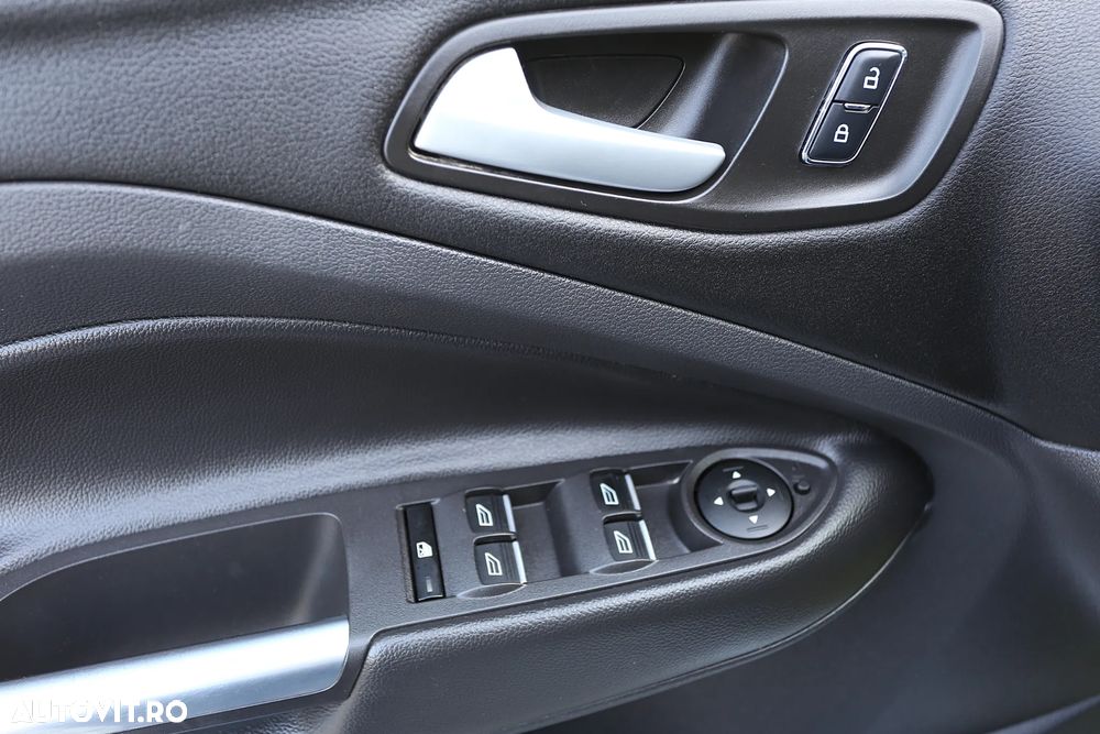 Ford Kuga 2.0 TDCi 4x4 Aut. ST-Line - 12