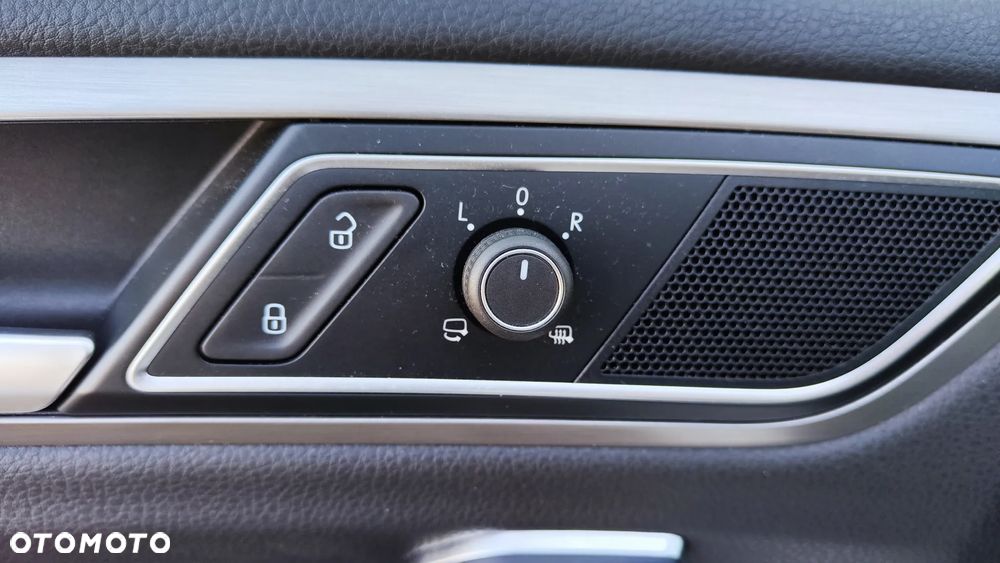 Volkswagen Golf Sportsvan - 16