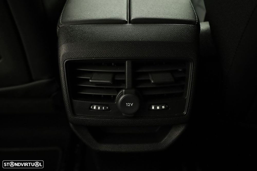 Peugeot 3008 1.2 Hybrid Allure e-DCS6 - 21