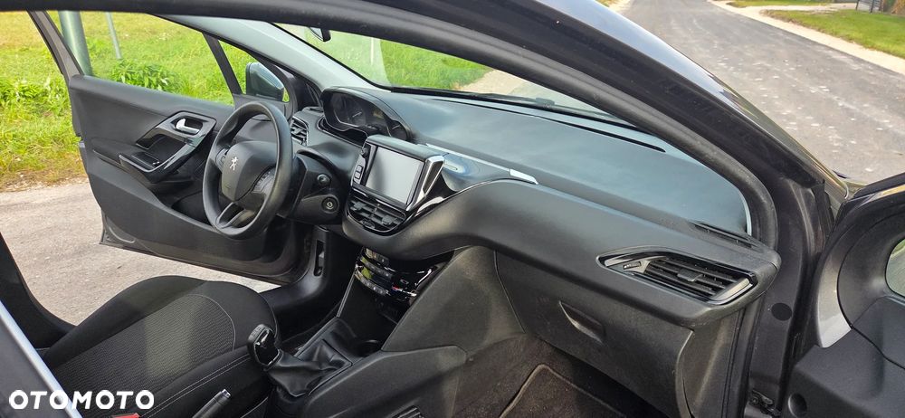 Peugeot 208 1.5 BlueHDi Signature S&S - 13