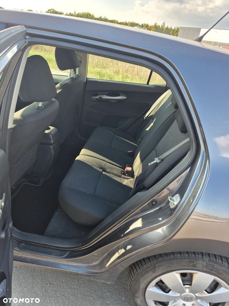 Toyota Auris 1.4 VVT-i Sol - 11