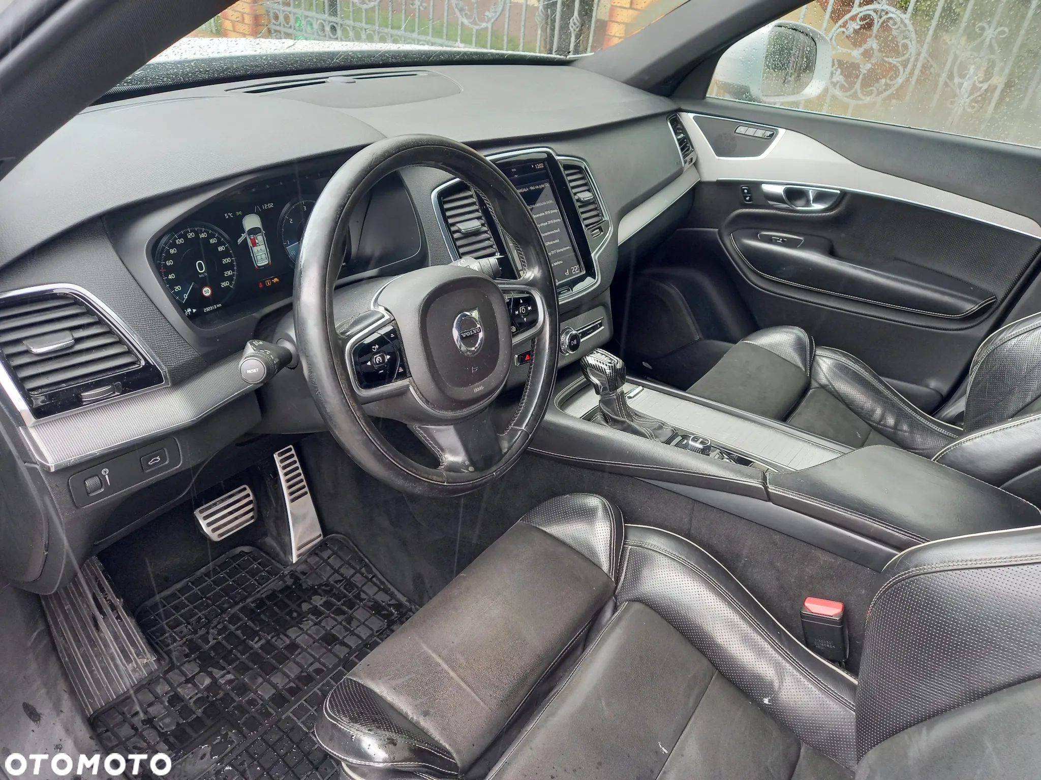 Volvo XC 90 D5 AWD R-Design 7os - 9
