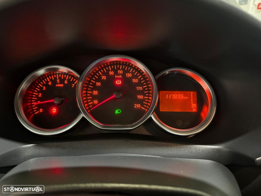 Dacia Sandero - 16
