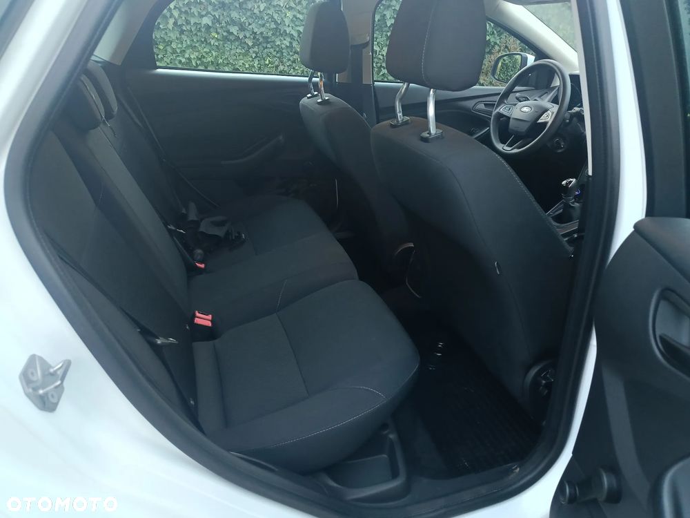 Ford Focus 1.0 EcoBoost Trend ASS - 11