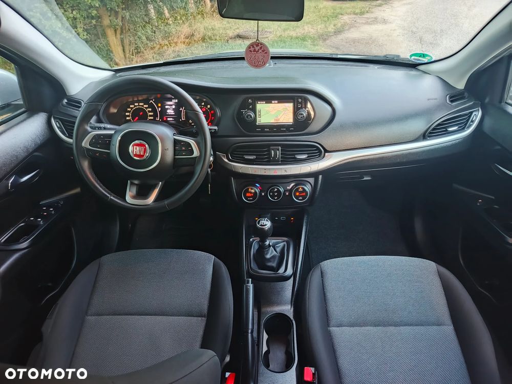 Fiat Tipo 1.4 16v Easy EU6d - 22