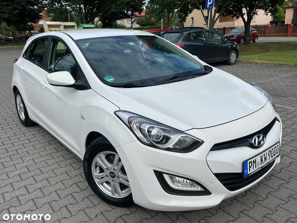 Hyundai i30 blue 1.4 Classic - 2