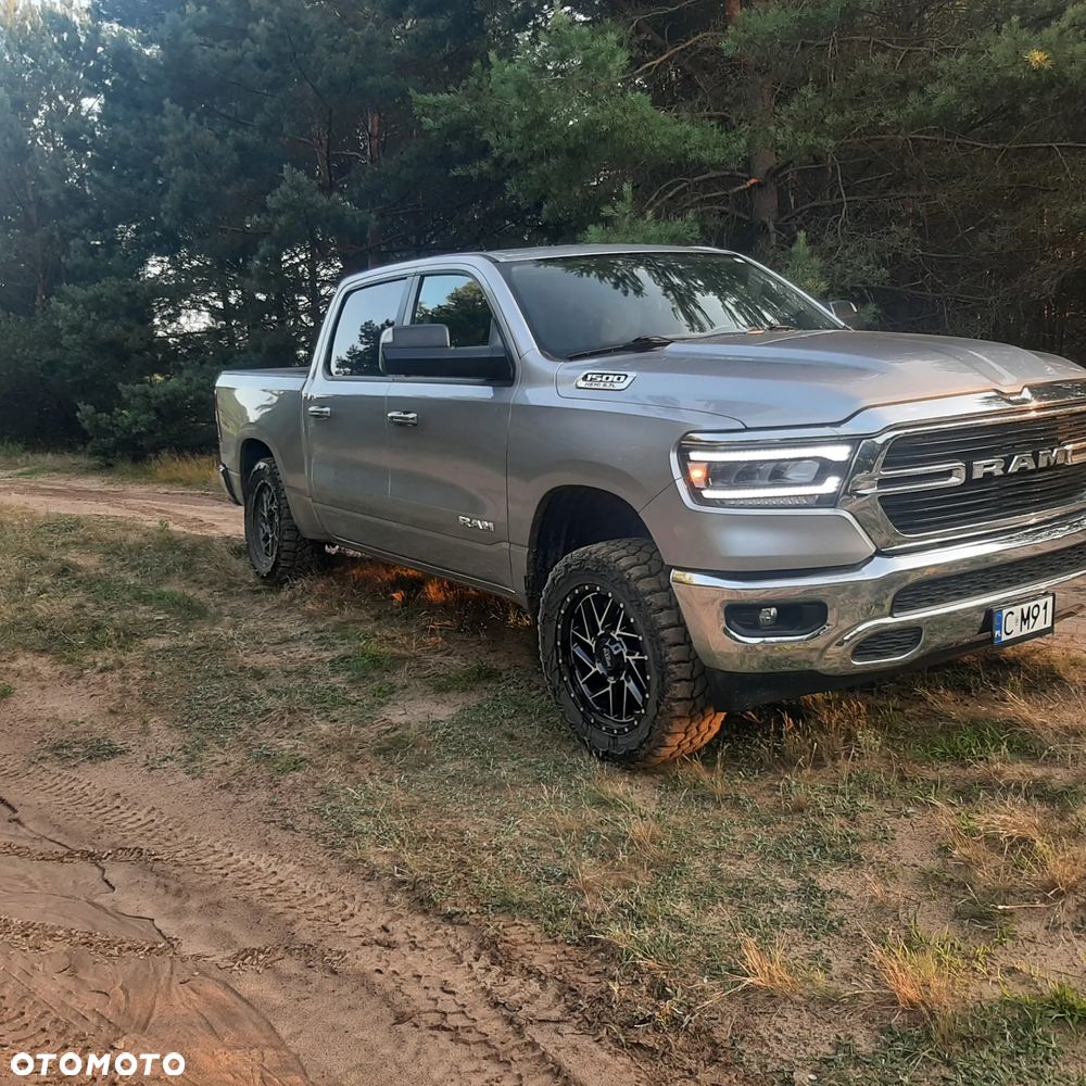 RAM 1500 Crew Cab Shortbed Bighorn - 11
