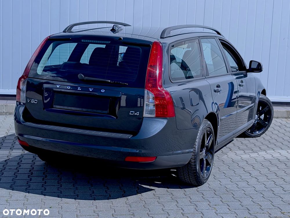 Volvo V50 - 2