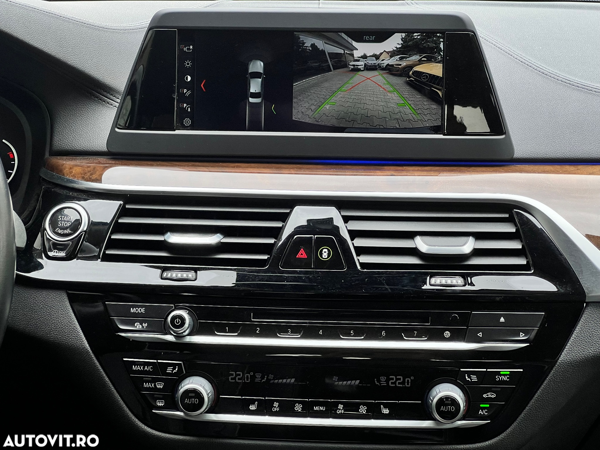 BMW Seria 5 520d xDrive AT - 17