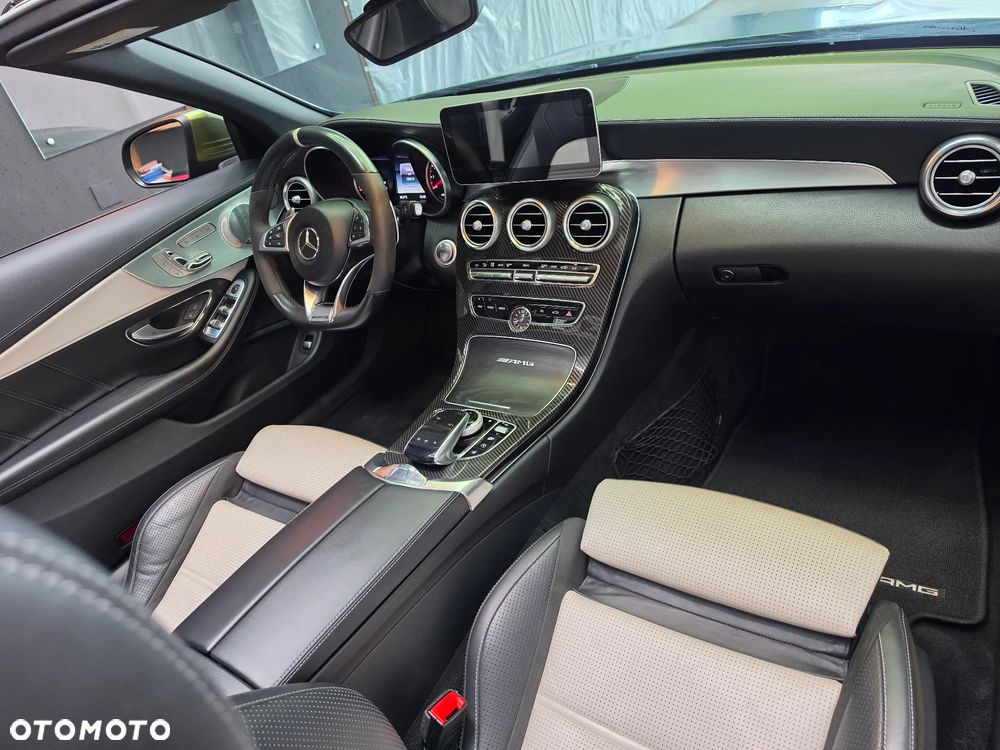 Mercedes-Benz Klasa C AMG 63 S AMG Speedshift 7G-MCT Edition 1 - 10