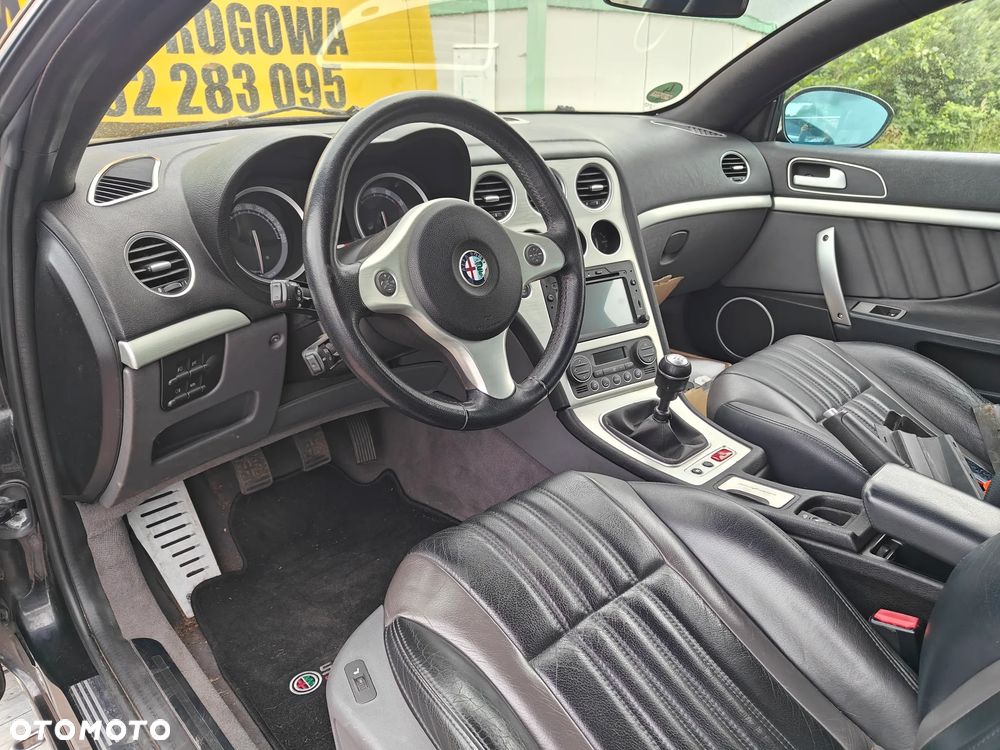 Alfa Romeo Spider 2.2 JTS 16V Exclusive - 13