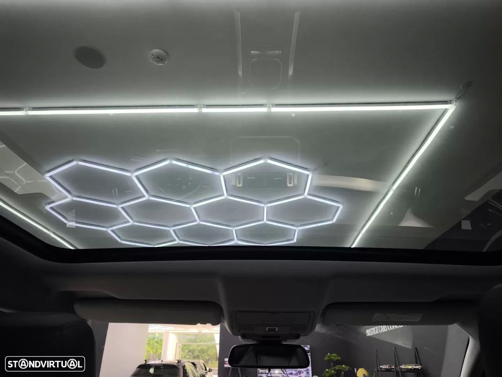 Land Rover Range Rover Evoque - 45