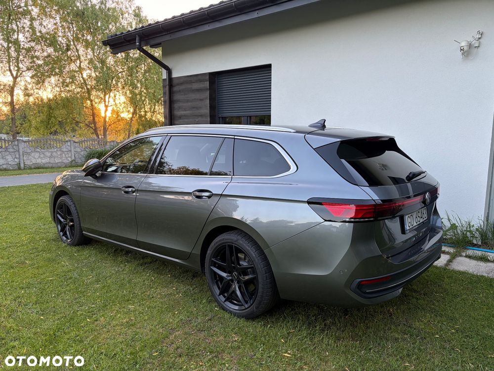 Volkswagen Passat - 36
