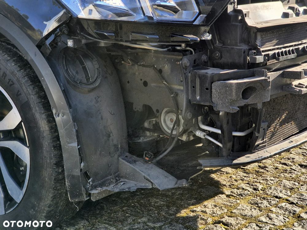 Volkswagen T-Roc 2.0 TDI SCR DSG ACTIVE - 28