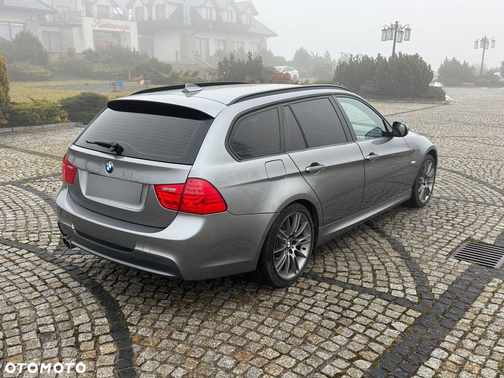 BMW Seria 3 330d xDrive - 7