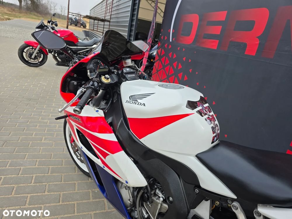 Honda CBR - 21