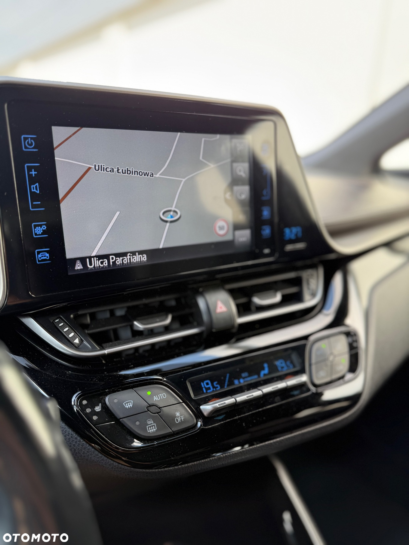 Toyota C-HR 1.2 T Prestige + LED CVT - 15