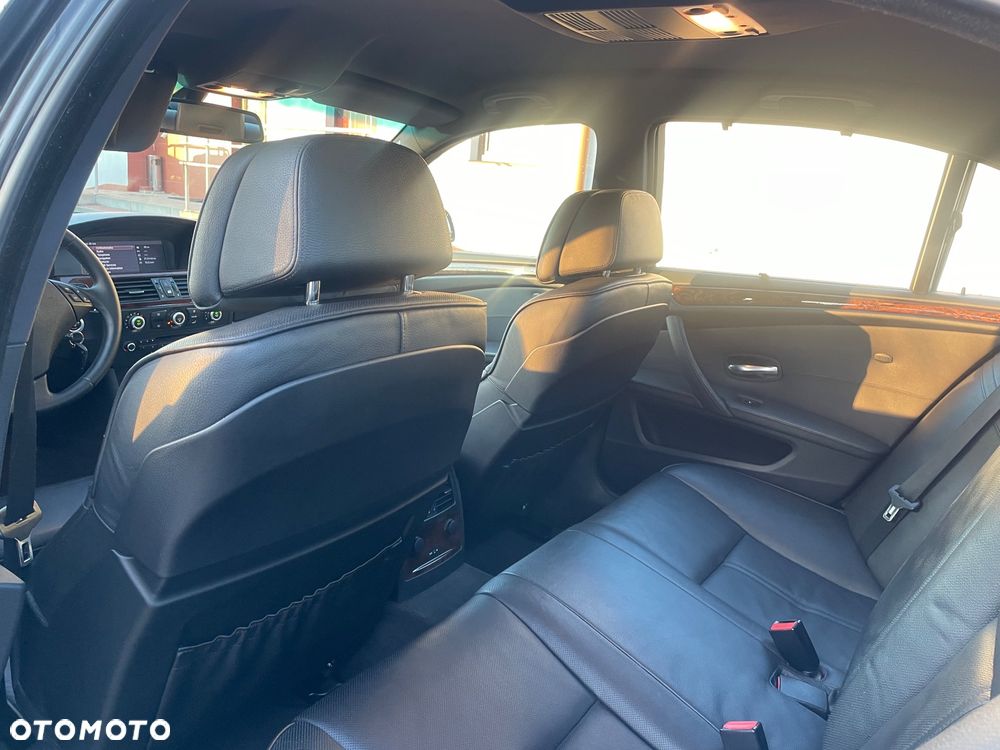BMW Seria 5 535d Edition Exclusive - 19