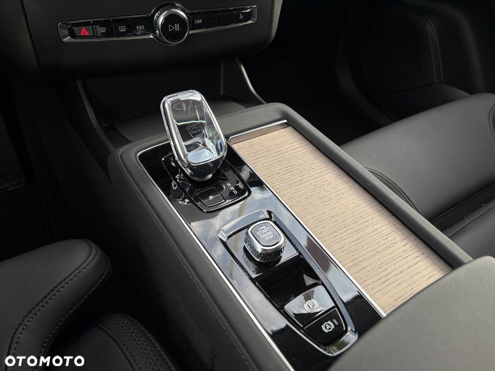 Volvo XC 90 - 38
